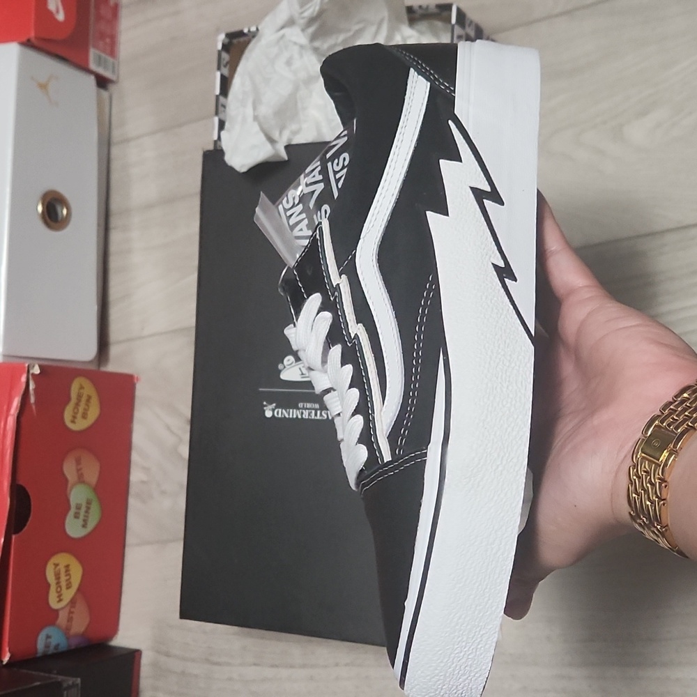Mastermind x Van Vault